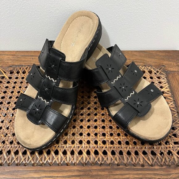 Size 9 Solanz Black Triple Strap Sandals - Picture 1 of 8